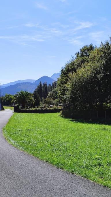 Alojamiento Rural, Jardin, A 25 Minutos De Bilbao, Parking Gratuito Arantzazu Buitenkant foto