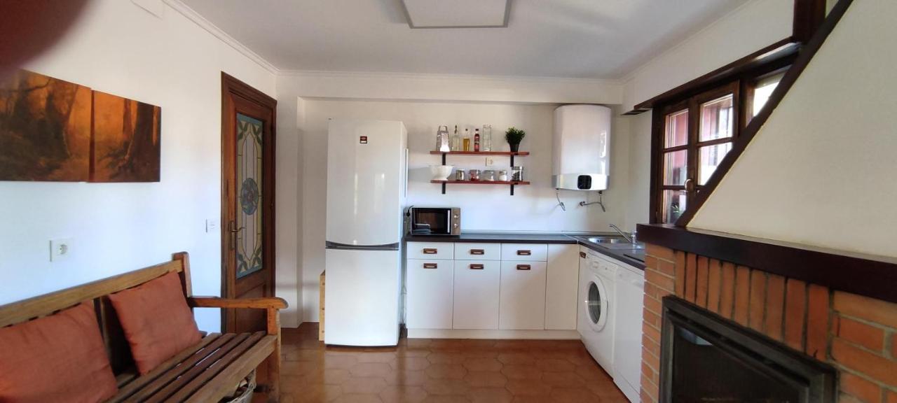 Alojamiento Rural, Jardin, A 25 Minutos De Bilbao, Parking Gratuito Arantzazu Buitenkant foto